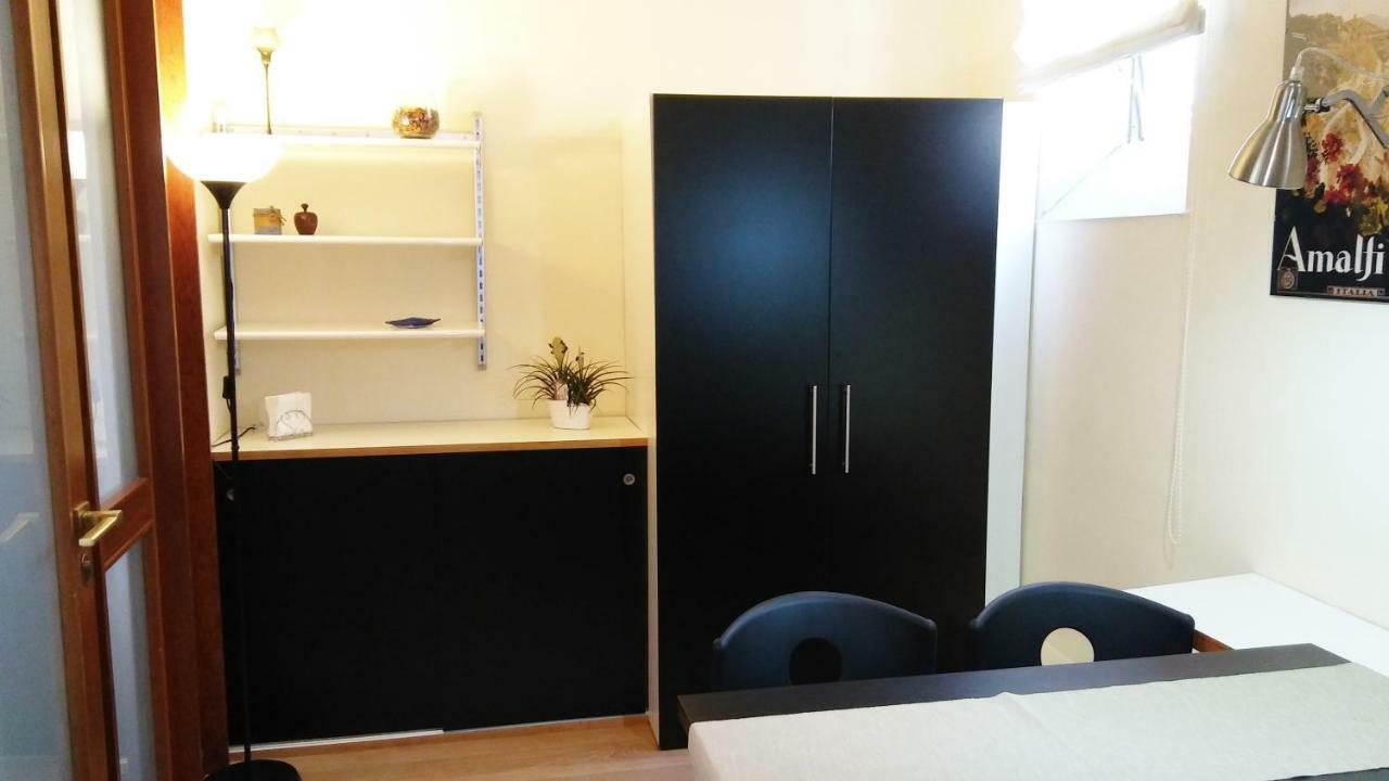 Bilocale In Centro Apartment Salerno Exterior photo