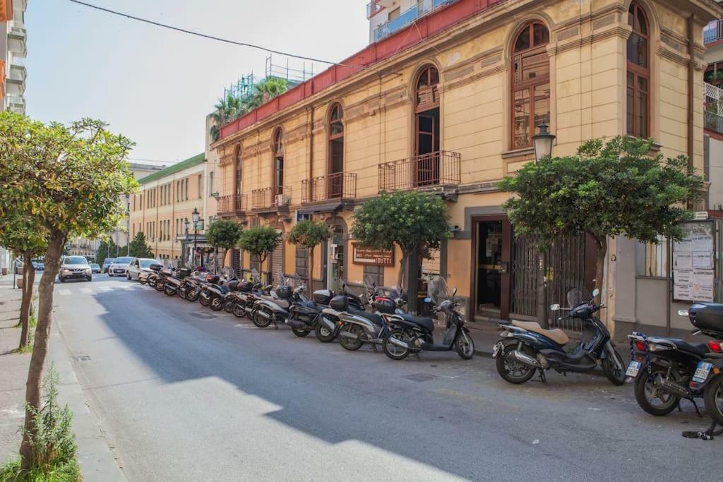 Bilocale In Centro Apartment Salerno Exterior photo