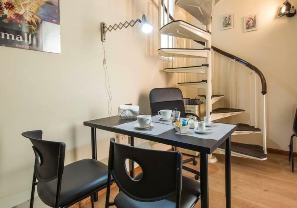 Bilocale In Centro Apartment Salerno Exterior photo